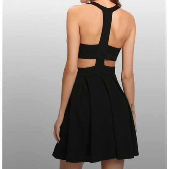 Lulus  Black Cutout Skater Dress SZ Large Sexy - Picture 1 of 11